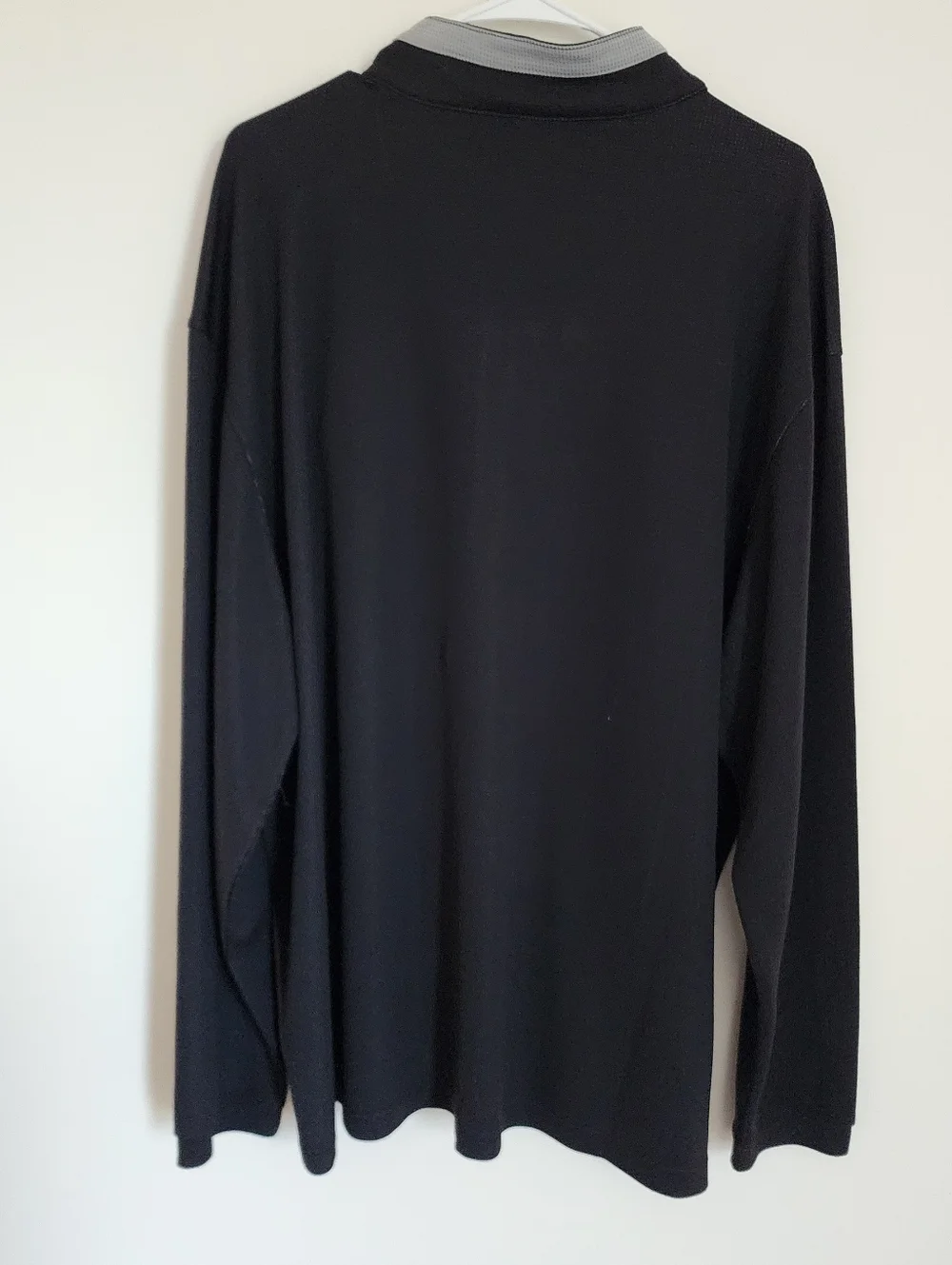 Golf Pullover - Picture 16 of 16
